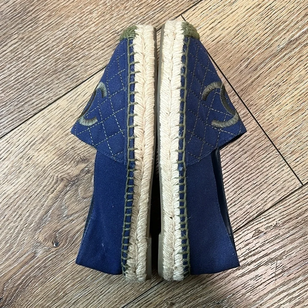Authentic Chanel Navy & Green Embroidered Quilted Espadrilles Size 37/6